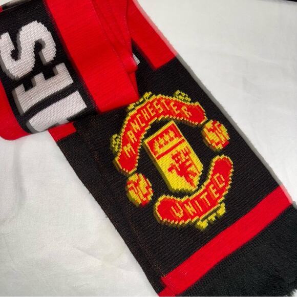 Manchester United lint fringed Scarf - Picture 2 of 3